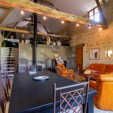 Holiday home De Charme En Perigord Saint-Rabier