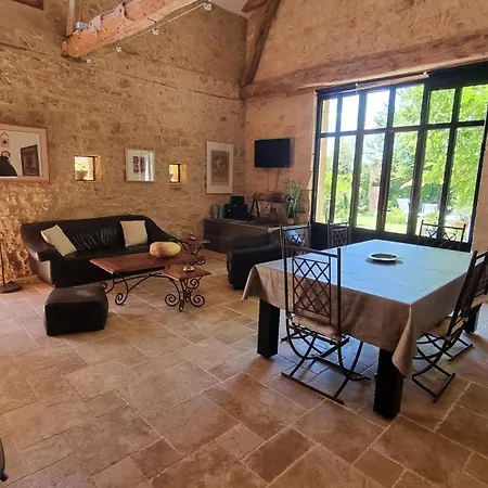De Charme En Perigord *